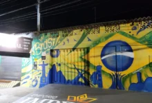 Calçadas decoradas com cores verde e amarela em Goiânia para a Copa do Mundo.