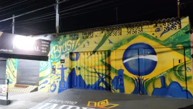Calçadas decoradas com cores verde e amarela em Goiânia para a Copa do Mundo.