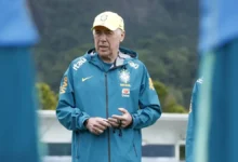 Carlo Ancelotti em treino com a seleção brasileira.