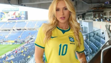 Virginia Fonseca no estádio do Maracanã durante jogo do Brasil.