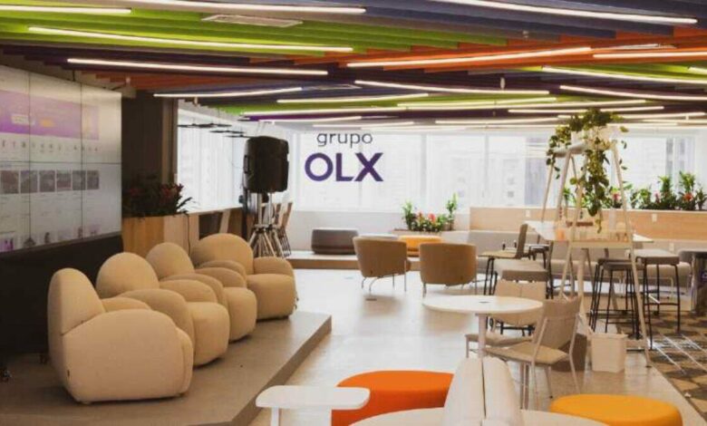 Logo da OLX com fundo colorido, representando investimento e inovação.