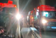 Ônibus de time de handebol e carreta envolvidos em acidente na BR-060 em Acreúna.
