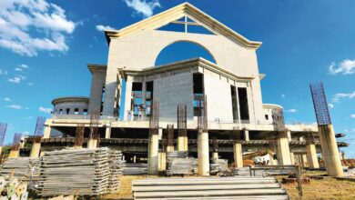Construção da Basílica de Trindade, onde ocorreu o acidente fatal.