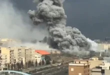 Explosão no Oriente Médio entre Irã e Israel após troca de ataques.