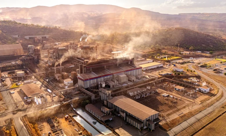 Imagem de uma área de mineração de terras raras em Goiás.