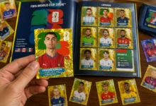 Figurinha dourada de Cristiano Ronaldo da coleção 'Crumple Gold Edition'.