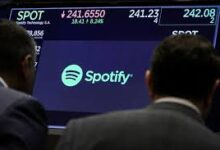 Logo do Spotify em destaque, simbolizando o pagamento de royalties.