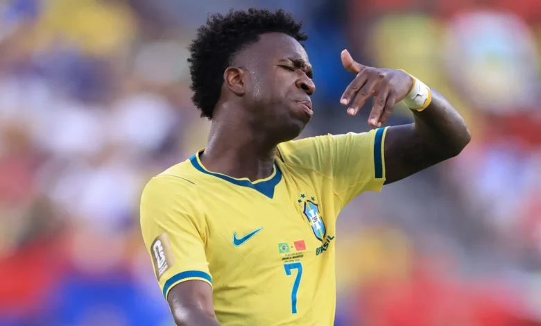 Jogadores da Seleção Brasileira em campo durante a Copa do Mundo de 2026.