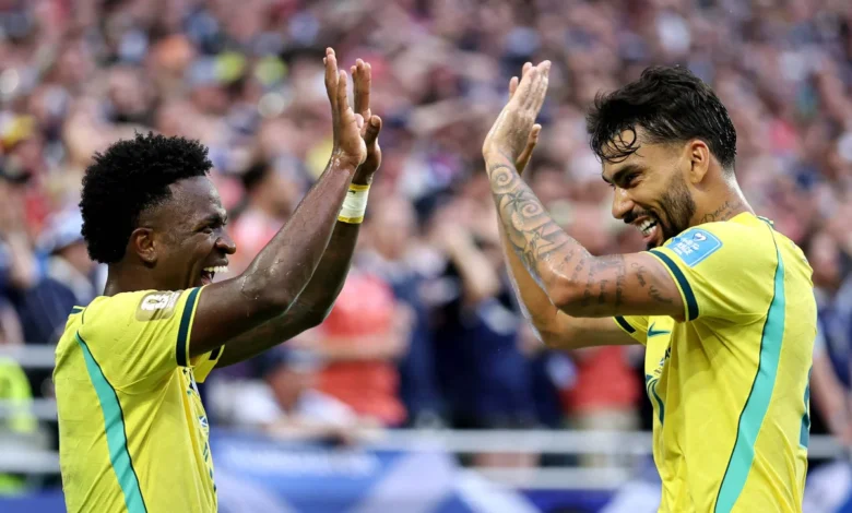Vini Jr. em ação pelo Brasil contra a Escócia na Copa do Mundo de 2026.