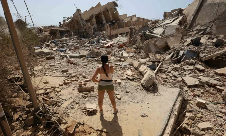 Prédios danificados na Venezuela após terremotos, conforme análise preliminar da NASA.