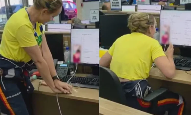 Ambulância do Samu em atendimento de emergência.