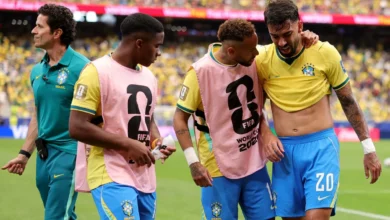 Gabriel Martinelli em campo pela Seleção Brasileira durante a Copa do Mundo.