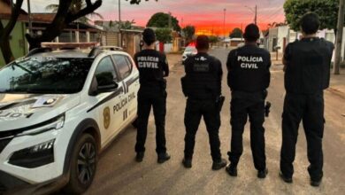 Policiais civis e penais do estado de Goiás em serviço.