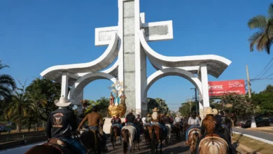 Fiéis reunidos na Romaria em Trindade, Goiás.