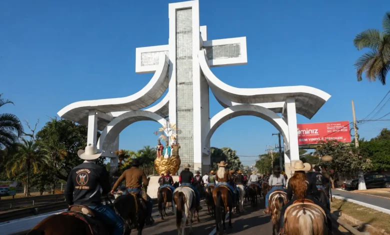 Fiéis reunidos na Romaria em Trindade, Goiás.