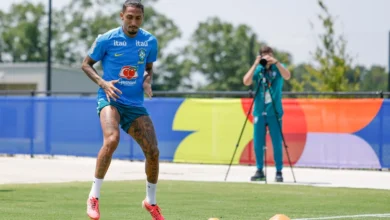 Raphinha em treinamento com a Seleção Brasileira.