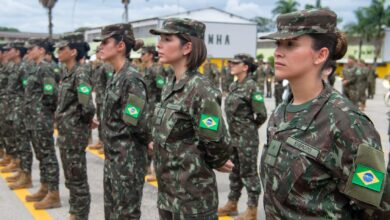 Soldados do Exército durante treinamento.
