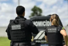 Gráfico mostrando queda de homicídios em Goiás.