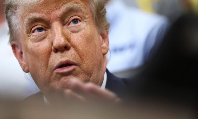 Donald Trump sentado no Salão Oval, em maio de 2026.