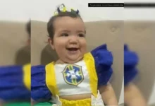Imagem de viatura policial em frente a hospital, simbolizando investigação de caso de violência.