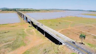 Imagem da ponte entre Goiás e Minas Gerais que será interditada para obras.