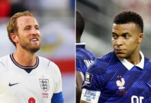 Jogadores da Inglaterra e França em campo durante a Copa do Mundo 2026.