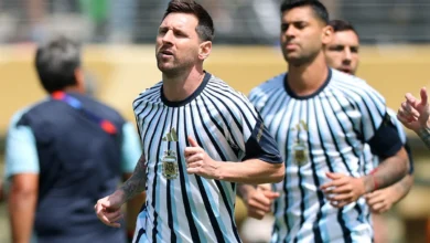 Lionel Messi e Lamine Yamal em campo antes da final da Copa do Mundo 2026.