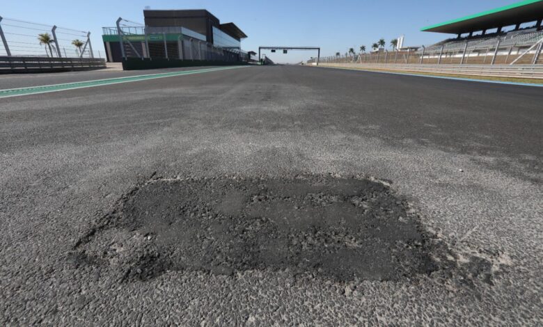 Obras de recapeamento no Autódromo Internacional Ayrton Senna em Goiânia.