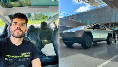 Engenheiro Aurélio Rosa ao lado de seu Tesla Cybertruck em uma estrada rural de Goiás.