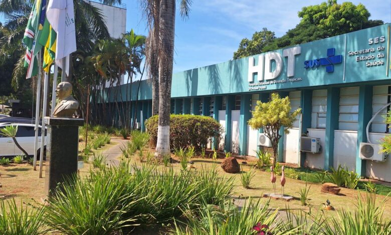 Fachada do Hospital de Doenças Tropicais em Goiânia.