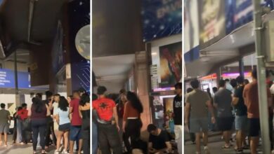 Multidão em fila para assistir ao filme do Homem-Aranha em Caldas Novas.