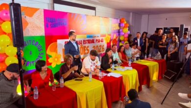 Membros do PSB durante o Congresso Estadual em Goiás.