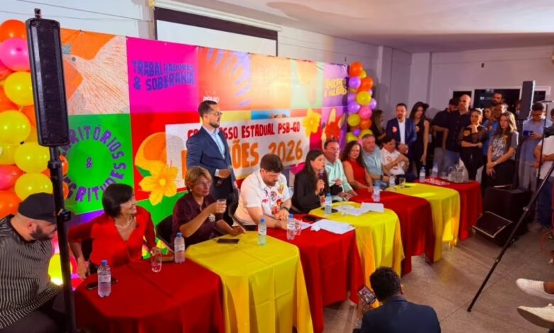 Membros do PSB durante o Congresso Estadual em Goiás.
