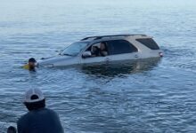 SUV de luxo dentro do rio Araguaia, em Nova Crixás, após incidente ao lançar lancha.