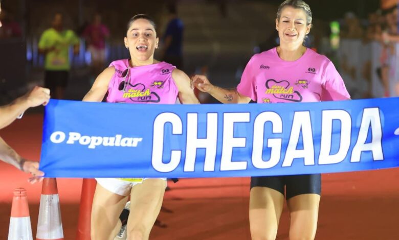 Participantes da Deu Match Run correndo no Parque Areião em Goiânia.