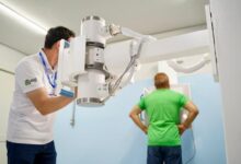 Equipamento de raio-X em unidade de saúde de Goiânia.