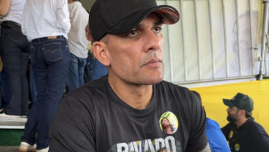 Coronel Edson Raiado em uniforme da Polícia Militar de Goiás.
