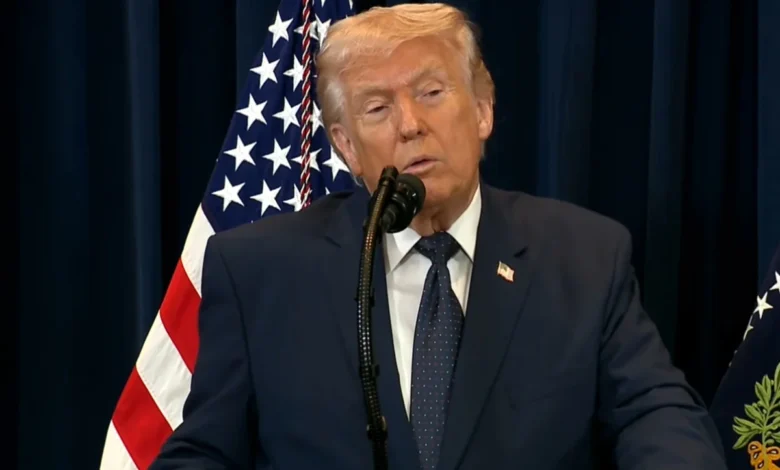 Donald Trump em conferência de imprensa.