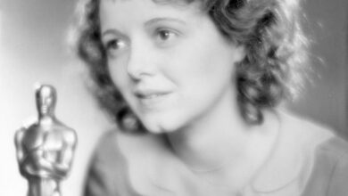 Janet Gaynor, primeira mulher a ganhar um Oscar, em imagem da cerimônia de premiação.