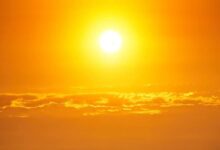 Termômetro marcando alta temperatura em Goiás, refletindo o calor extremo na região.