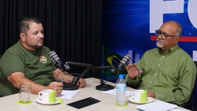 Willian Panda em entrevista, discutindo suas propostas para a Assembleia Legislativa de Goiás.