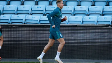 Cristiano Ronaldo em campo com a seleção portuguesa.