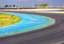 Ciclistas pedalando no Autódromo de Goiânia.