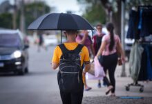 Nuvens escuras sobre a cidade de Goiânia, indicando clima de tempestade.