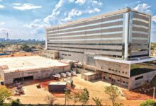 Vista do Hospital de Urgências de Goiás com destaque para infraestrutura.