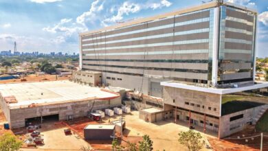 Vista do Hospital de Urgências de Goiás com destaque para infraestrutura.