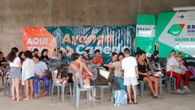 Moradores recebem atendimento de saúde no Residencial Ecológico Araguaia.
